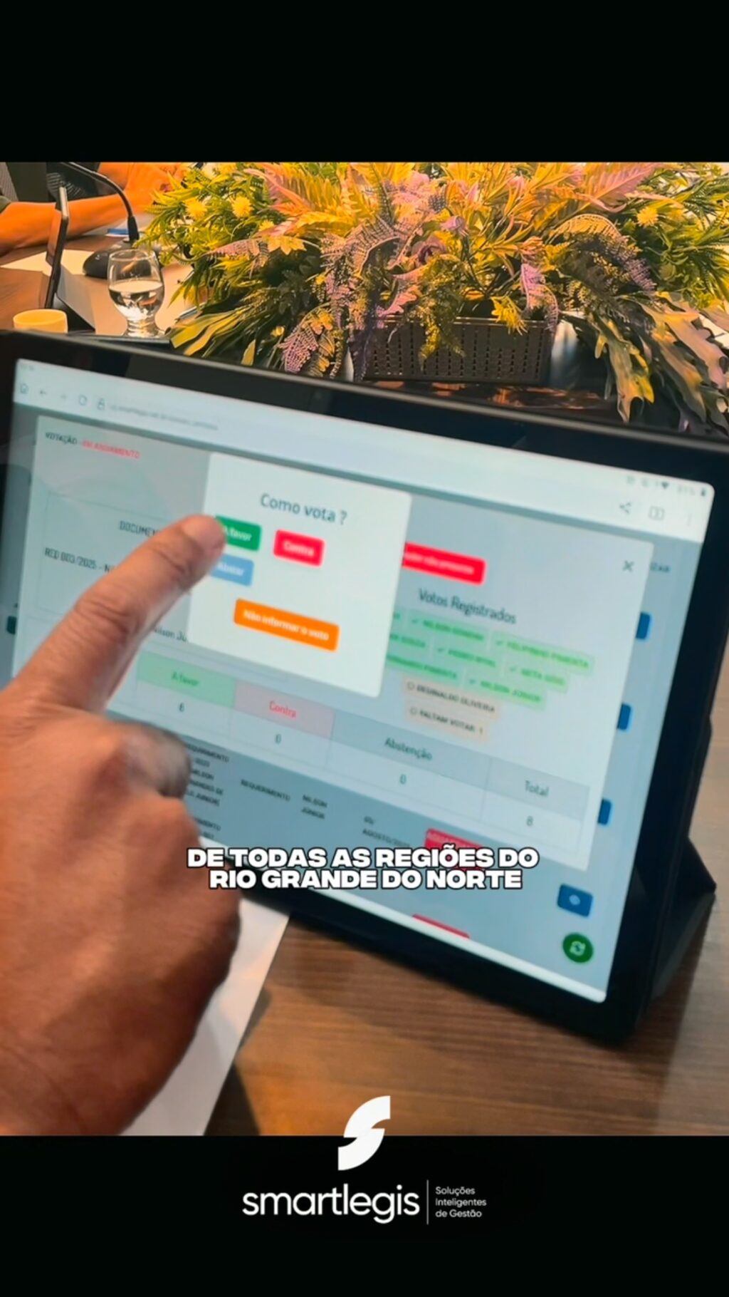 Instagram post from smartlegis_oficial. This post is in position 4.